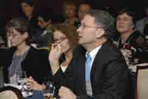 Attendees discuss lupus clinical trial design at the October 2009 Lupus Research Institute meeting.